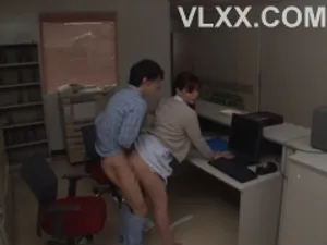 Địt vợ thằng bạn trong buổi cắm trại trên rừng