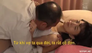 Gạ gẫm thằng em trai ngây ngô sờ vú