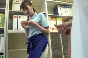 Chú rể say rượu cô dâu nứng lồn địt nhau cùng bạn thân
