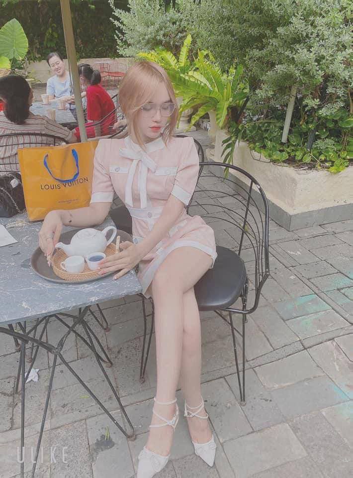 Asian brunette with small tits